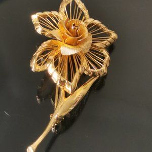 Vintage Brooks Harp Wire Bloom Gold Rose Flower Pin Brooch